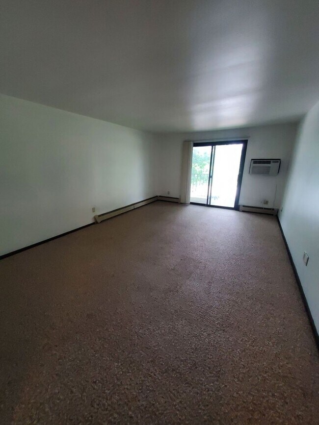 10500 W Fond du Lac Ave