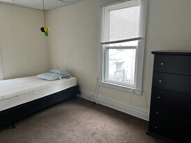 626 17th St, Unit home