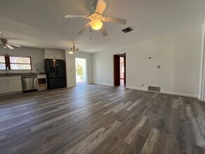 720 W Marion Ave in Punta Gorda, FL - Building Photo - Building Photo