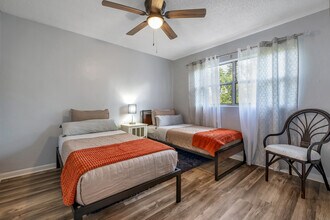 318-330 W Harrison St in Tallahassee, FL - Building Photo - Building Photo