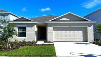 5557 Tranquila Ln in Davenport, FL - Building Photo