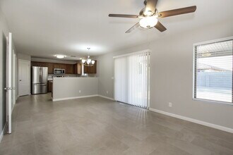 11704 W Mauna Loa Ln in El Mirage, AZ - Building Photo - Building Photo