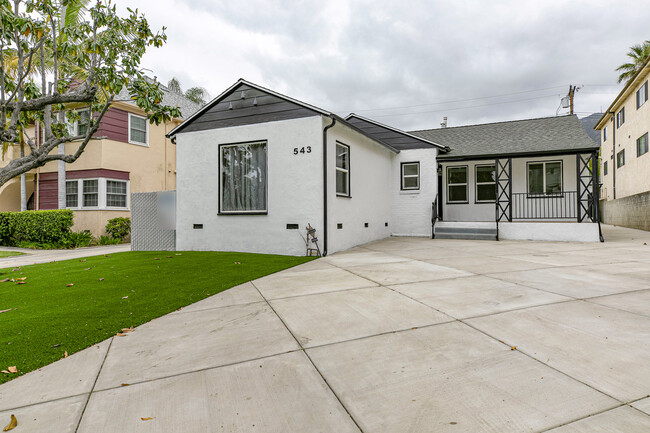 property at 543 Glenwood Rd