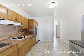 6 Barney Cir SE in Washington, DC - Building Photo - Building Photo