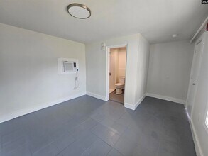 2322 Two Notch Rd, Unit GPR-GPR-18 in Columbia, SC - Building Photo - Building Photo