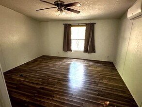 1395 Blackjack Rd in Valley View, TX - Building Photo - Building Photo