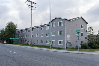 5440 E 26th Ave in Anchorage, AK - Building Photo - Building Photo