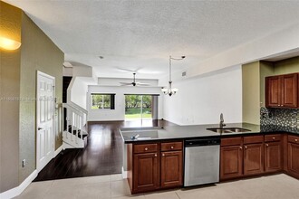 7400 Palomino Dr in Hollywood, FL - Building Photo - Building Photo