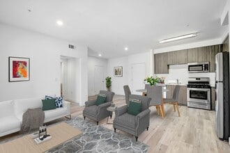 TALA Local at 3057-3067 W. Pico Blvd in Los Angeles, CA - Foto de edificio - Interior Photo