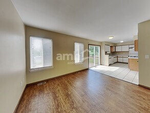 21261 W Creston Ct in Plainfield, IL - Building Photo - Building Photo