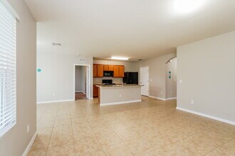 2002 SE 12th St in Cape Coral, FL - Building Photo - Building Photo