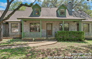 1710 Copper Hill Dr in San Antonio, TX - Foto de edificio - Building Photo