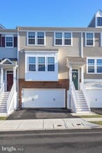 1736 Beacon Ln in Warrington, PA - Building Photo - Building Photo