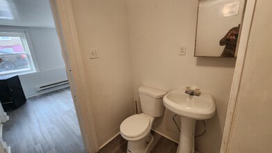 52 Clinton St in Albany, NY - Building Photo - Building Photo