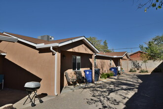 610 Jefferson St in Albuquerque, NM - Building Photo - Building Photo