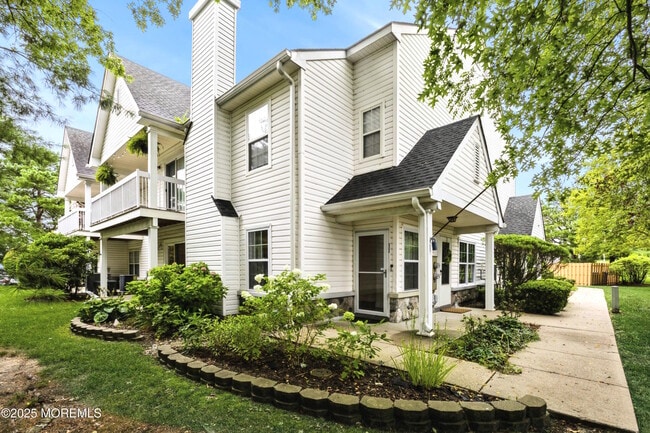 property at 11 Boise Ct
