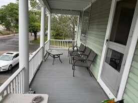 18 Summer St, Unit 2nd floor in Attleboro, MA - Building Photo