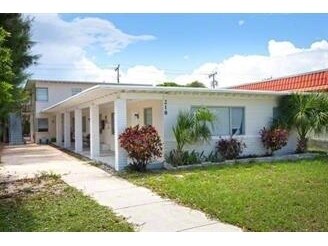 218 Butler St in West Palm Beach, FL - Building Photo