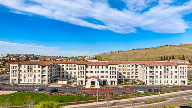 Anindell Folsom 55+ Residences in Folsom, CA - Foto de edificio - Building Photo