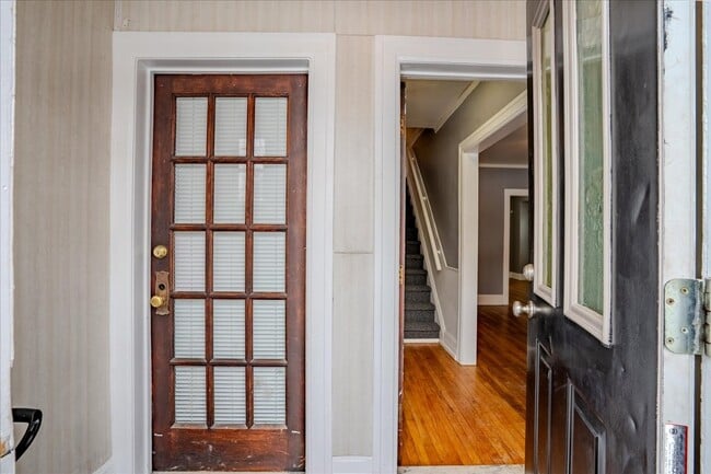 913 Alter Rd in Detroit, MI - Building Photo - Building Photo