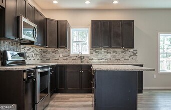 2446 Remington Dr in Commerce, GA - Building Photo - Building Photo
