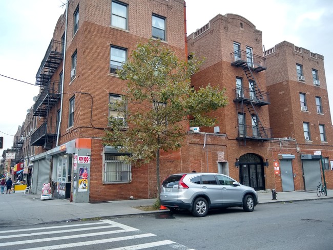 4317-4323 Eighth Ave in Brooklyn, NY - Building Photo - Building Photo