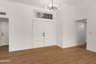 9009 E Sahuaro Dr in Scottsdale, AZ - Building Photo - Building Photo
