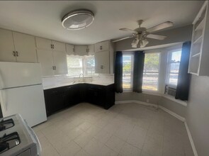 142 Avant Ave in San Antonio, TX - Building Photo - Building Photo