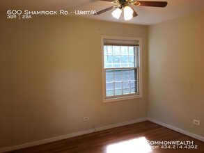 600 Shamrock Rd-Unit -Unit A in Charlottesville, VA - Foto de edificio - Building Photo