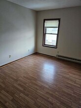 29-301 Liberty St, Unit 201 in Bath, NY - Foto de edificio - Building Photo