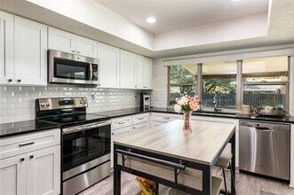 1000 Middle Cove Dr in Plano, TX - Building Photo - Building Photo