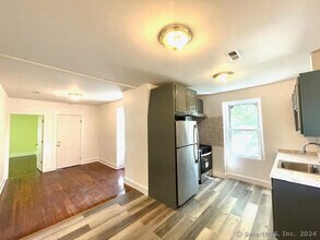 88 E Pearl St-Unit -3rd flr in New Haven, CT - Building Photo - Building Photo