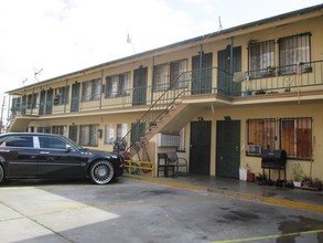 Slauson Apartments in Maywood, CA - Building Photo - Building Photo