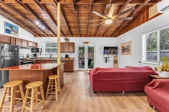 7 Coral Dr in Key Largo, FL - Building Photo - Building Photo