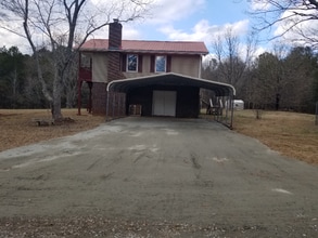 320 Kan Kan Dr in Seneca, SC - Building Photo - Building Photo