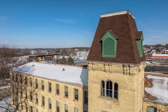 Franklin Mill Apartments in Janesville, WI - Building Photo - Building Photo