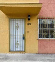 1460 W 41st St in Hialeah, FL - Building Photo