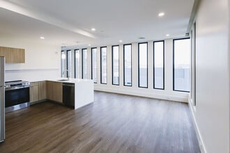 Residences at 111 in Grand Rapids, MI - Foto de edificio - Building Photo