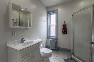 434 N 34th St in Philadelphia, PA - Foto de edificio - Building Photo