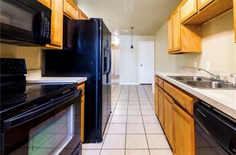 5018 Nell St in Fort Worth, TX - Building Photo - Building Photo