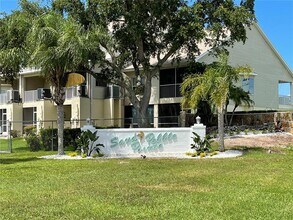 8211 Brent St in Port Richey, FL - Building Photo - Building Photo