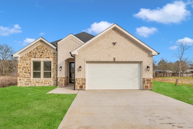 610 Sharon St in Prairie View, TX - Building Photo - Building Photo