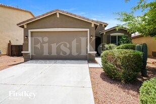 2465 W Arroyo Way in San Tan Valley, AZ - Building Photo