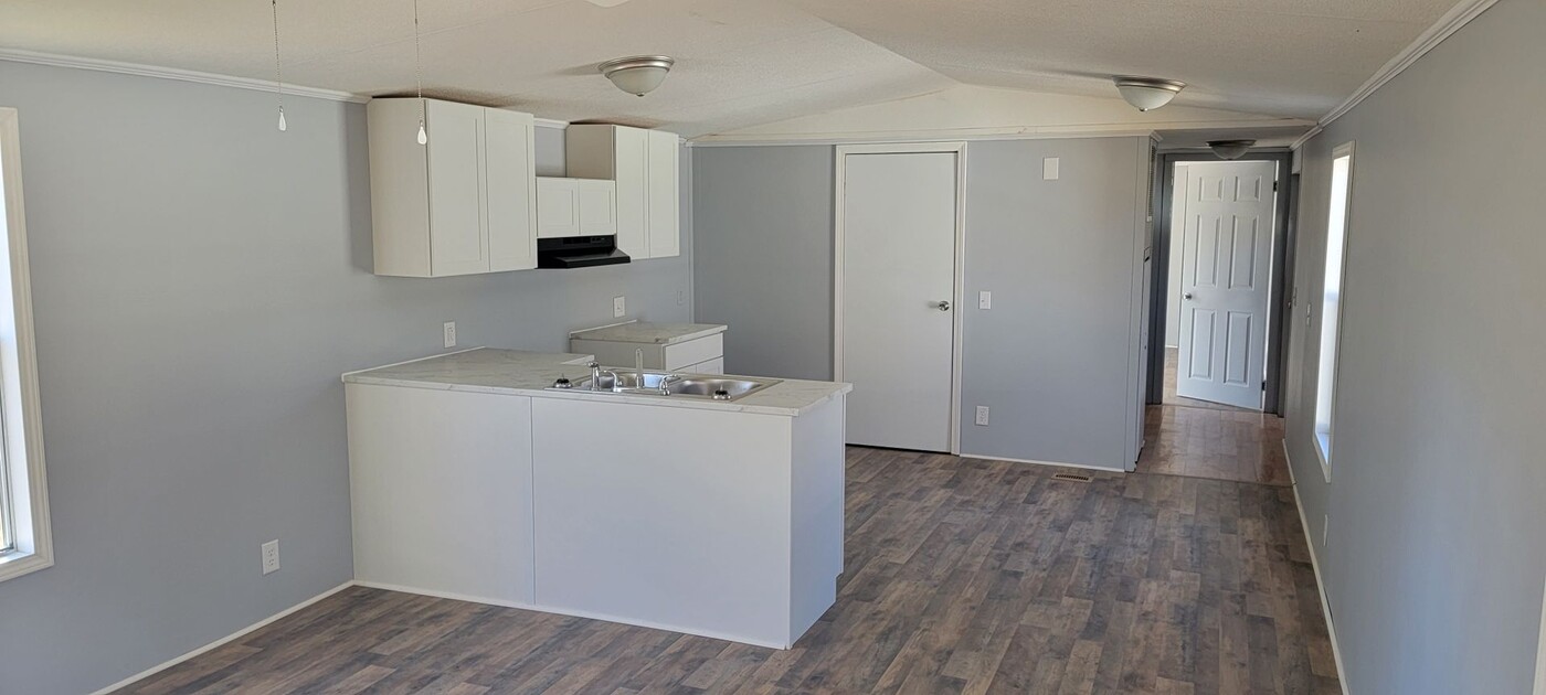 6 Webb Rd in Ellenboro, NC - Building Photo