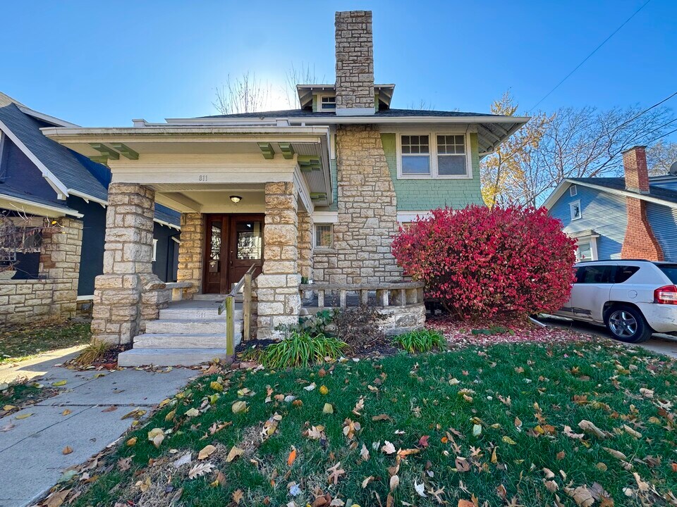 811 E 39th St in Kansas City, MO - Foto de edificio