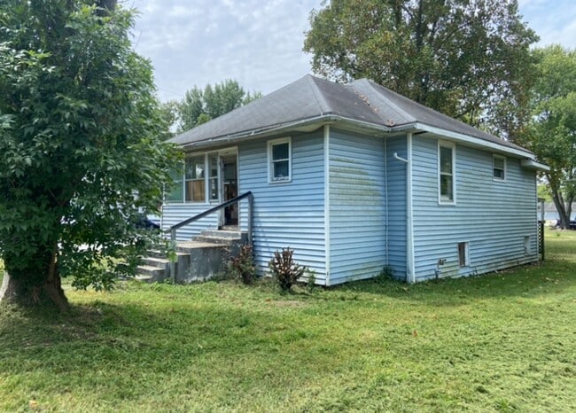 601 N Madison St in West Frankfort, IL - Building Photo - Building Photo