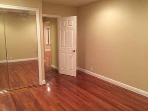 3906 Altamont Ave in Oakland, CA - Building Photo - Building Photo