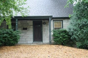 708 N Washington St in Bloomington, IN - Building Photo