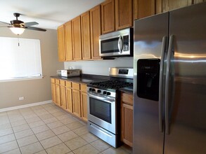 391 Thornhill Ct in Schaumburg, IL - Building Photo - Building Photo