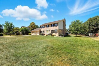 6671 Foxfield Dr in Mason, OH - Building Photo - Building Photo